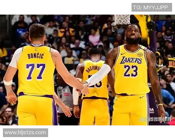 高清回放湖人对战开拓者精彩瞬间全程解说尽在此处